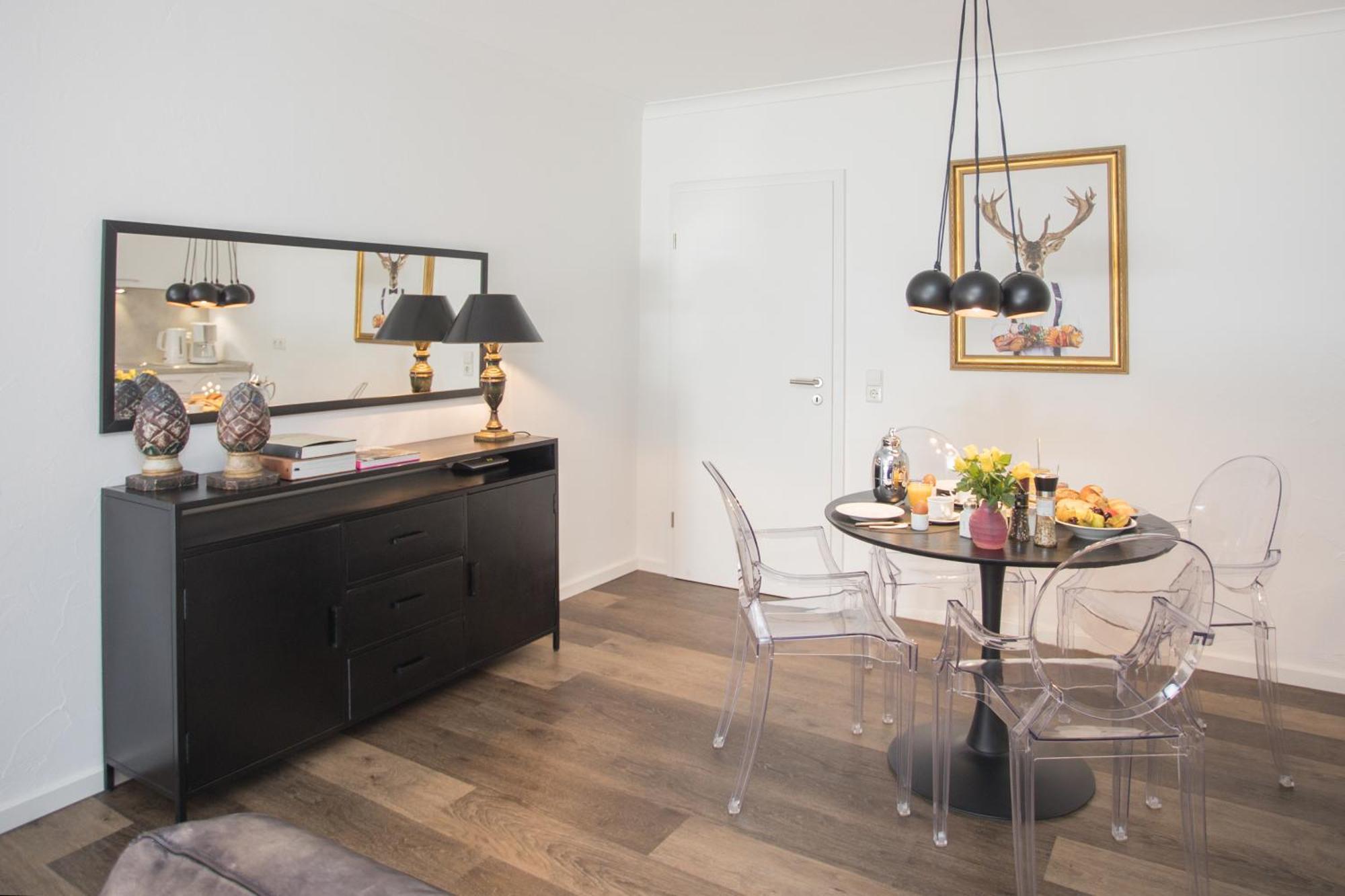 The Suite Winterberg Deluxe - Exklusive Ausstattung, Bestlage Zwischen Skikarussell Und Marktplatz, Eigener Garten, Ski- Und Fahrradraum, Ruhige Suedausrichtung, Wlan, Hundefreundlich Exterior foto